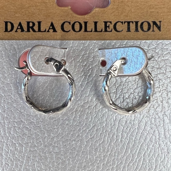 Darla Collection Silver Tone Hoop Earrings - Picture 4 of 5